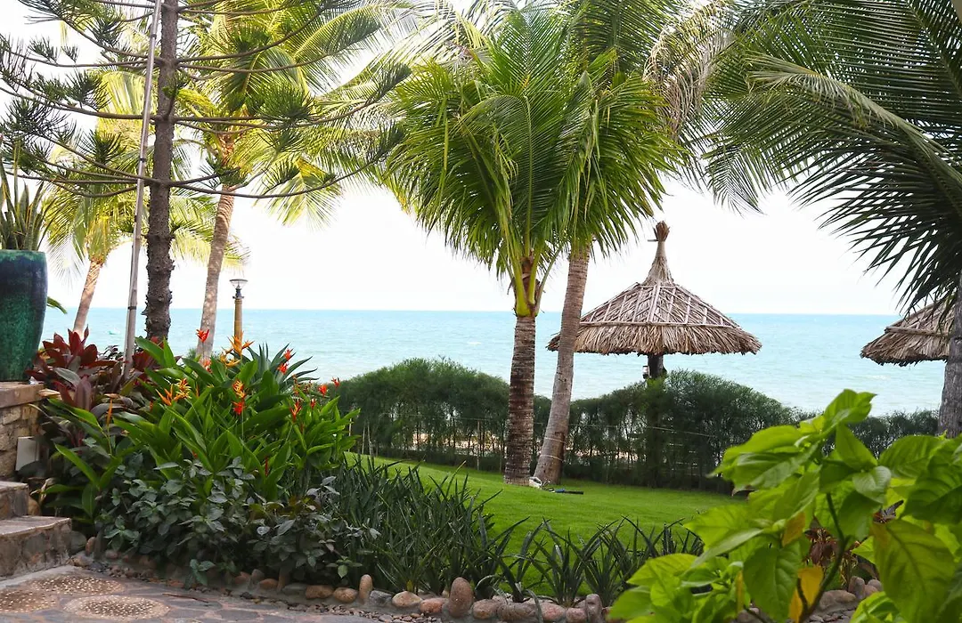 Ravenala Boutique Resort-1